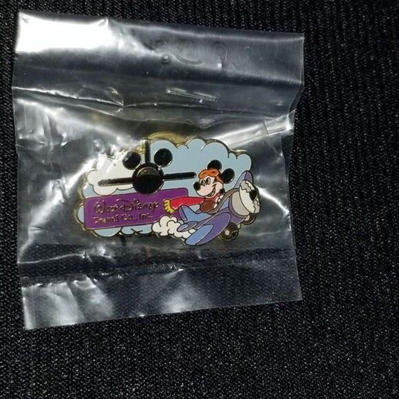 Disney 2001 Pin Mickey Airplane Walt Disney Travel Company Earforce One 3582 VTG - Picture 4 of 8
